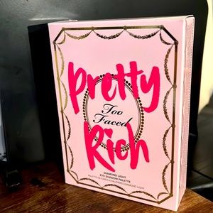 Too Faced Pretty Rich Diamond Light Eye Shadow Palette